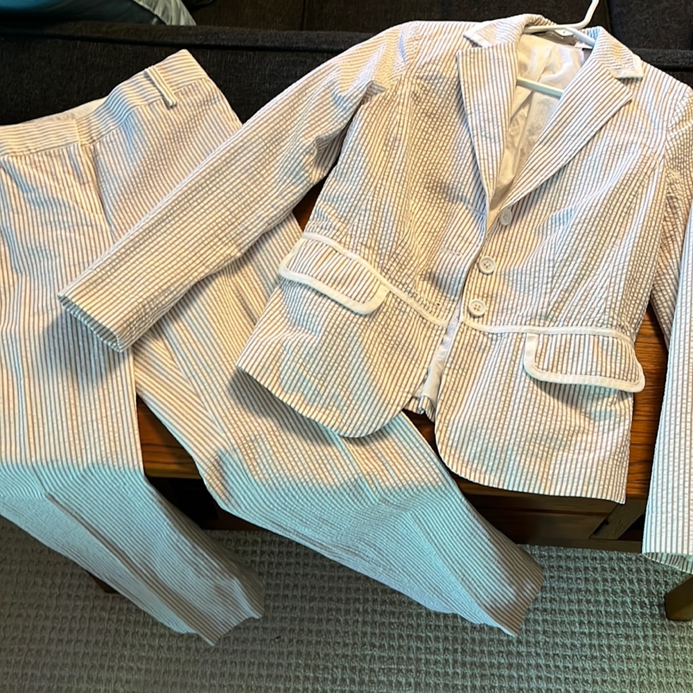 Trendy summer suit
